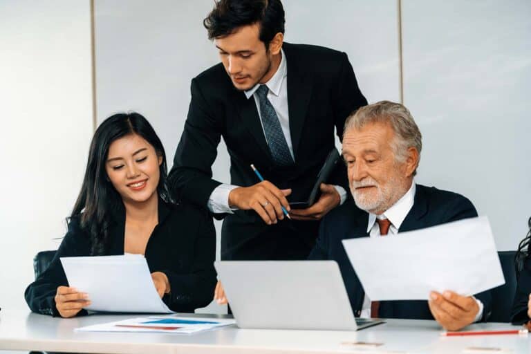 Steuerberater Rigo Gooßen und sein Team: 70 Mitarbeiter für Ihre Steuerangelegenheiten